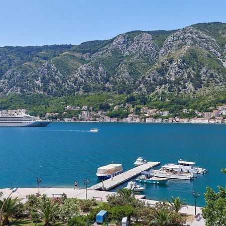 Apartment Plagenti With Sea View Kotor Exterior foto
