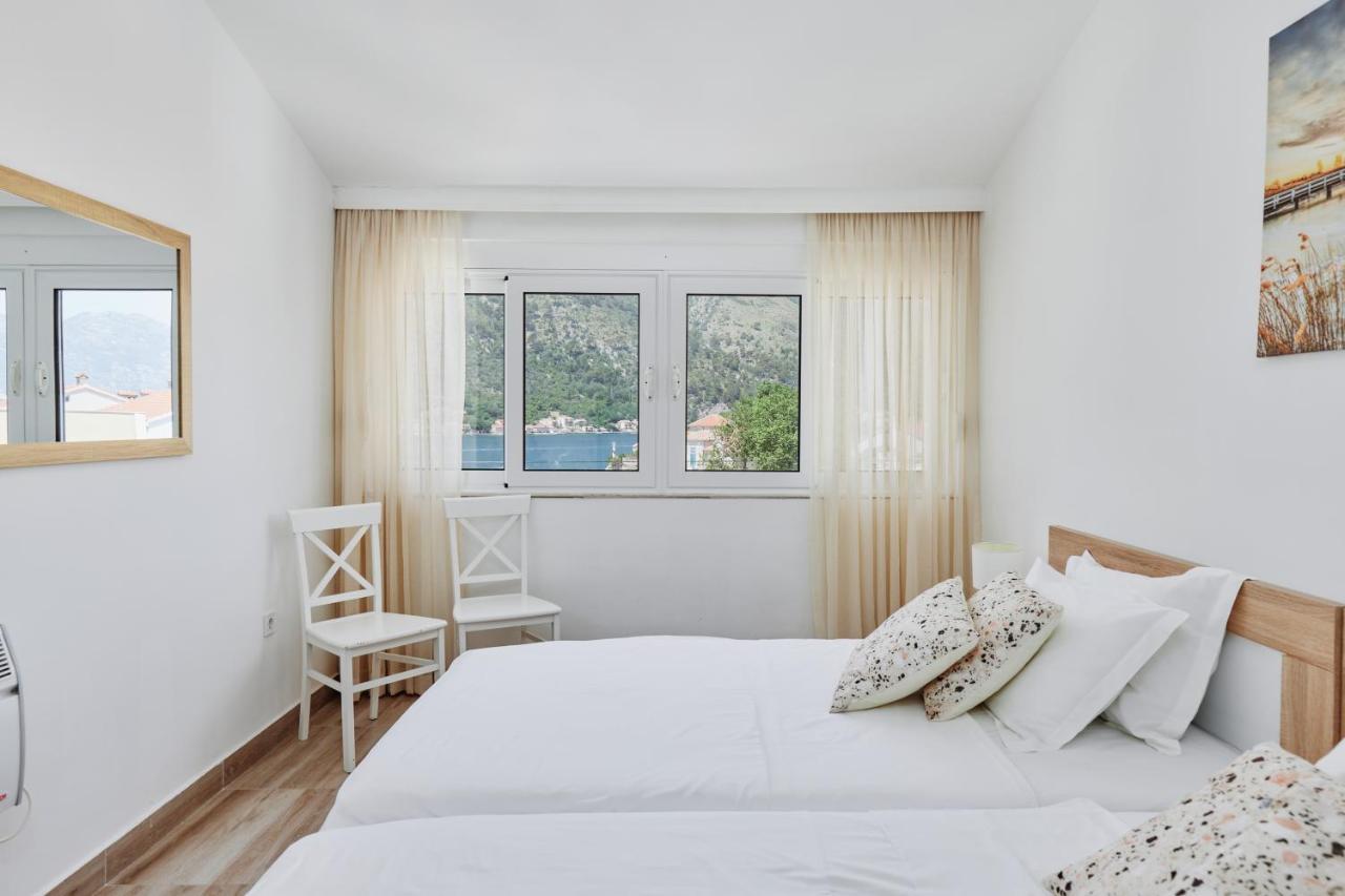 Apartment Plagenti With Sea View Kotor Exterior foto